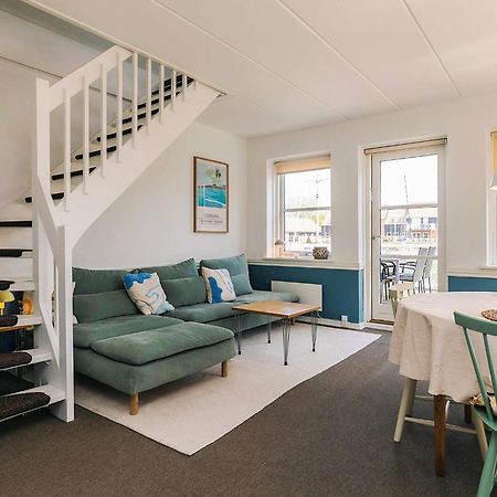 4 Person Holiday Home In 보어 외부 사진