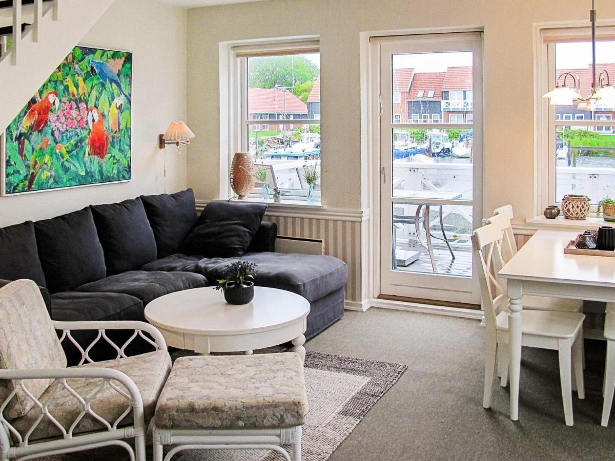 4 Person Holiday Home In 보어 외부 사진